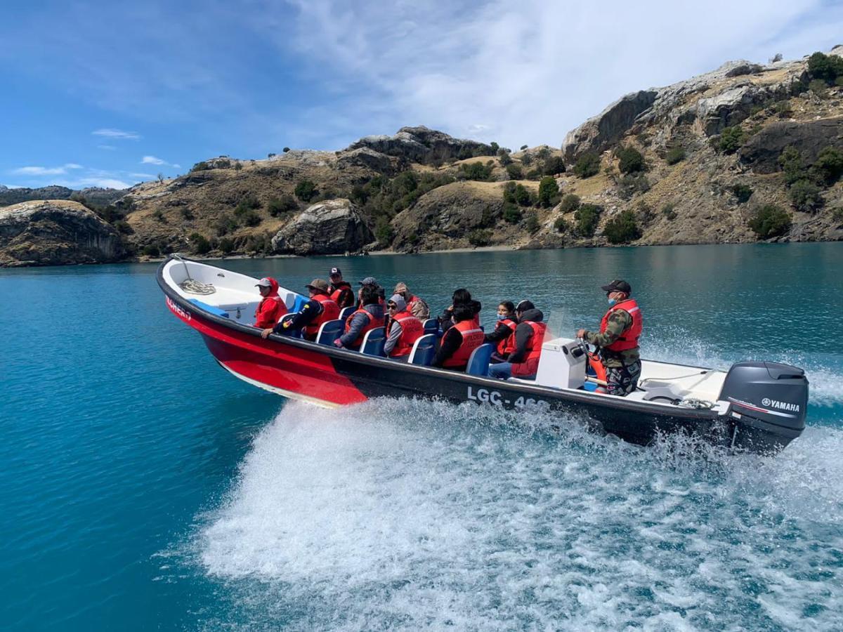 Adventure Travel B&B Puerto Tranquilo Eksteriør bilde